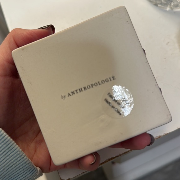 Anthropologie H initial jewelry box - Picture 2 of 2